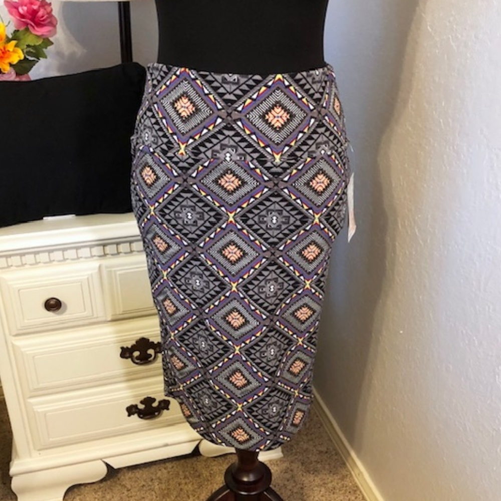 LuLaRoe Cassie Multi Gray Aztec Pencil Skirt - XS